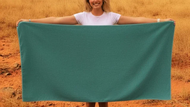 Green_microfiber_towel_logo_1